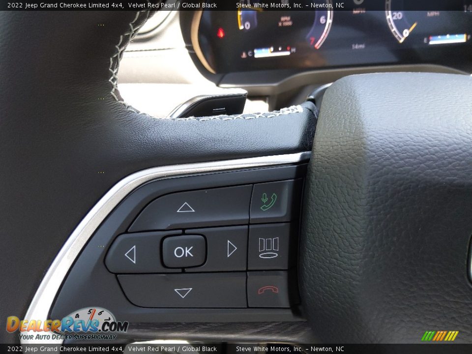 2022 Jeep Grand Cherokee Limited 4x4 Steering Wheel Photo #17