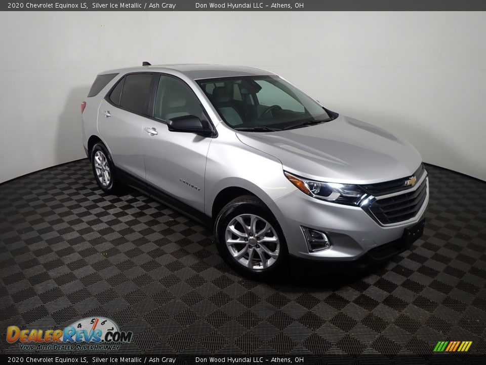 2020 Chevrolet Equinox LS Silver Ice Metallic / Ash Gray Photo #3