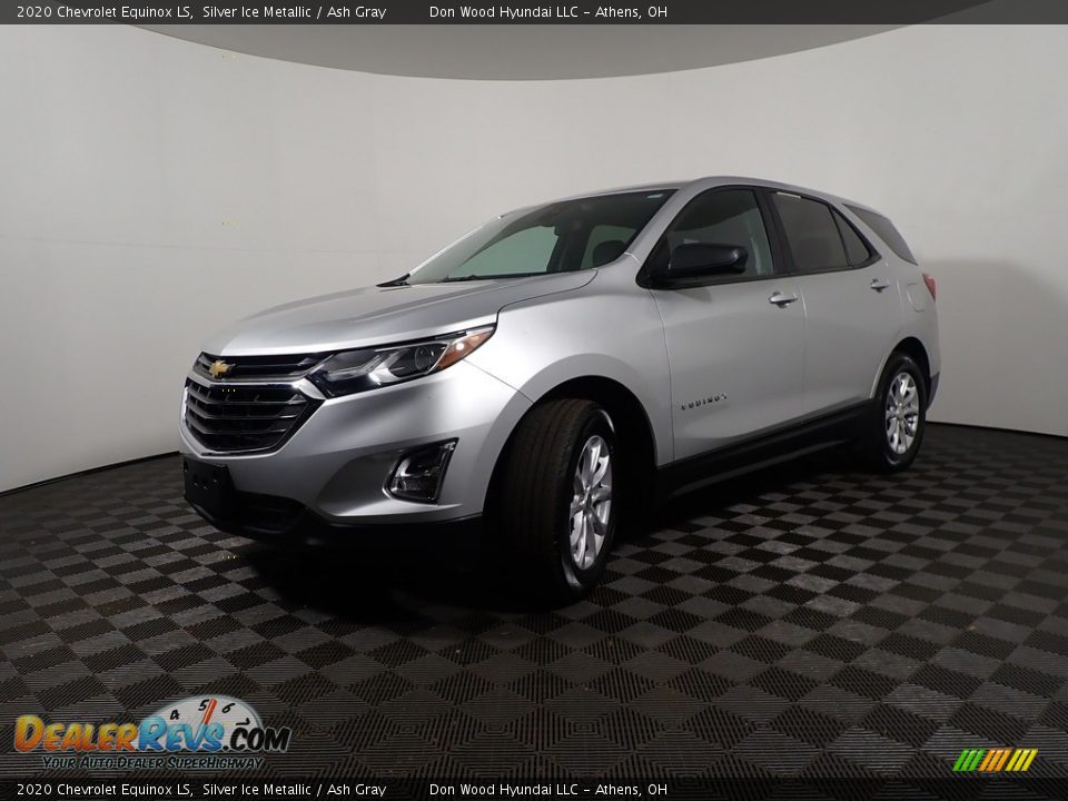 2020 Chevrolet Equinox LS Silver Ice Metallic / Ash Gray Photo #8