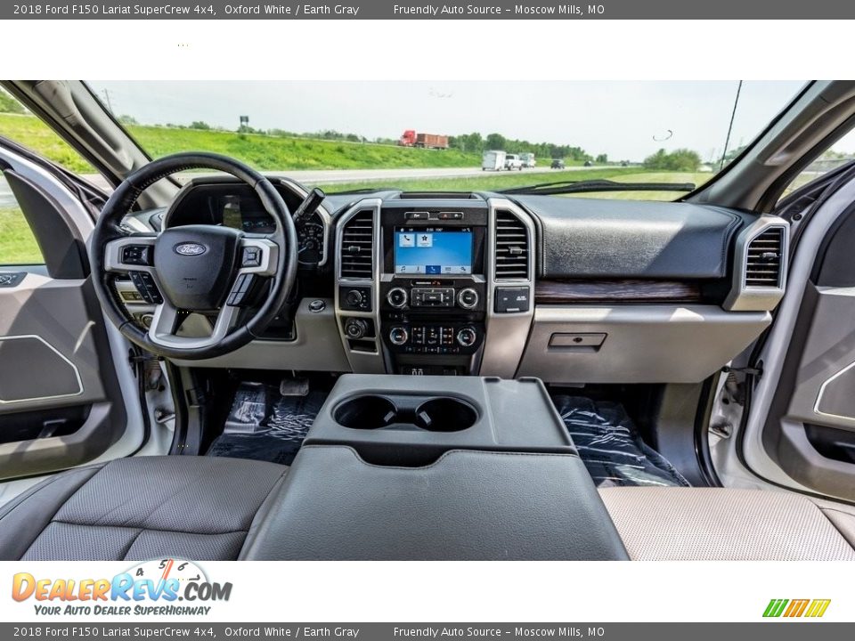 2018 Ford F150 Lariat SuperCrew 4x4 Oxford White / Earth Gray Photo #17