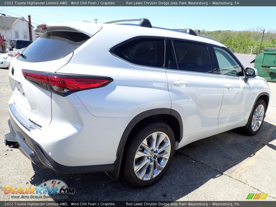 2022 Toyota Highlander Limited AWD Wind Chill Pearl / Graphite Photo #3