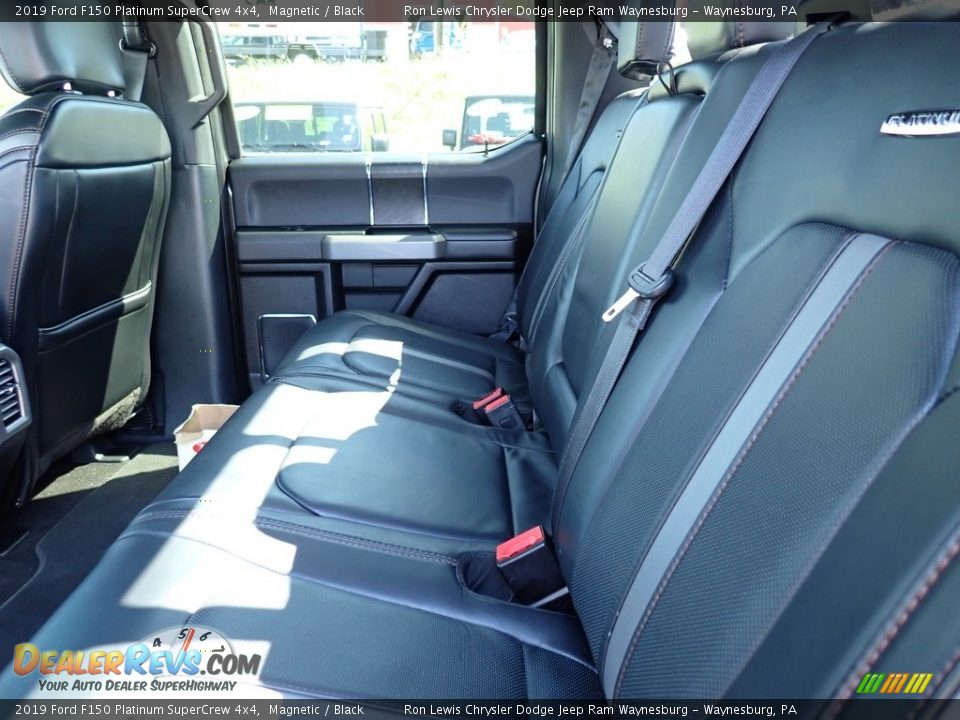 2019 Ford F150 Platinum SuperCrew 4x4 Magnetic / Black Photo #12