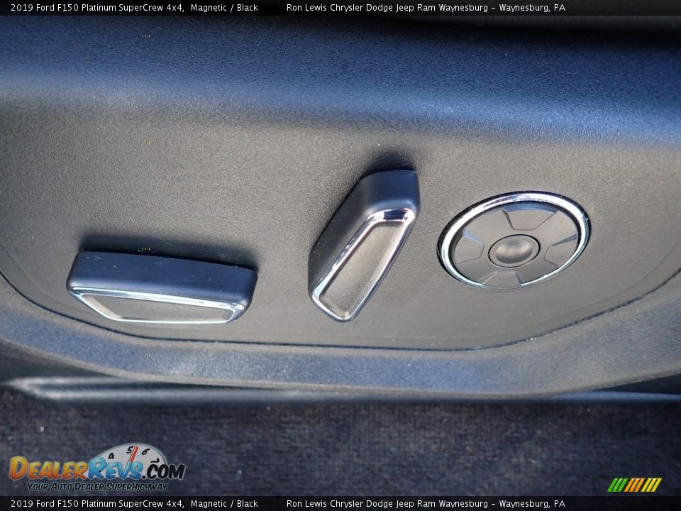 2019 Ford F150 Platinum SuperCrew 4x4 Magnetic / Black Photo #16