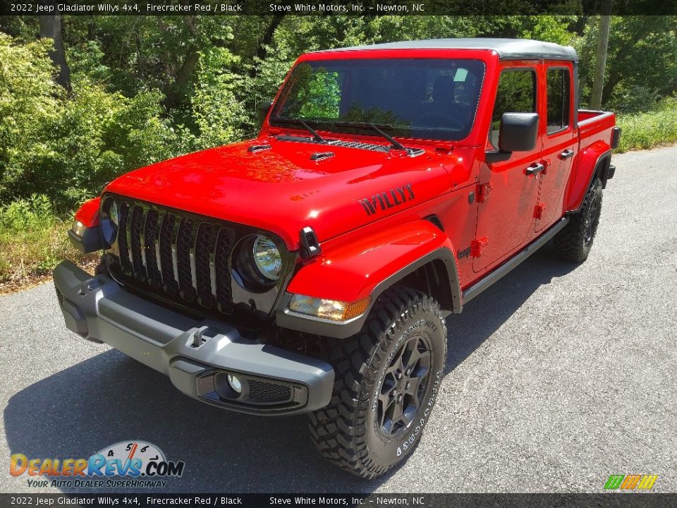 2022 Jeep Gladiator Willys 4x4 Firecracker Red / Black Photo #2