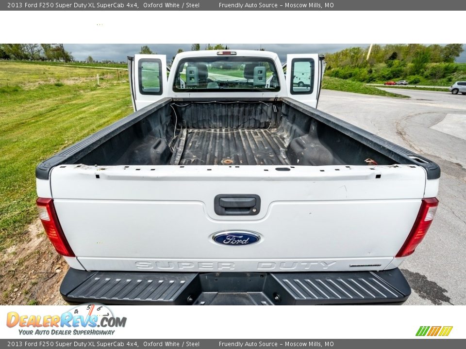 2013 Ford F250 Super Duty XL SuperCab 4x4 Oxford White / Steel Photo #19