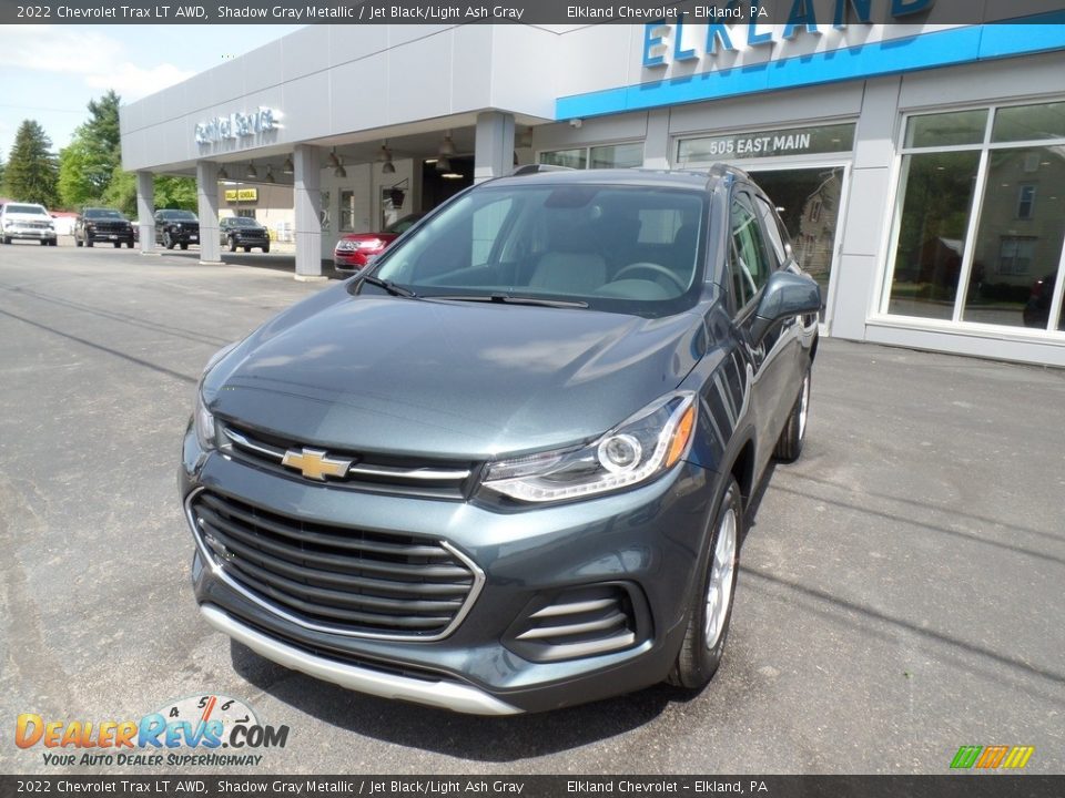 2022 Chevrolet Trax LT AWD Shadow Gray Metallic / Jet Black/Light Ash Gray Photo #2