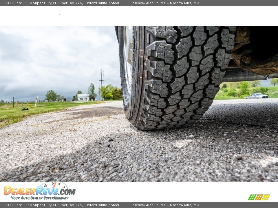 2013 Ford F250 Super Duty XL SuperCab 4x4 Oxford White / Steel Photo #23