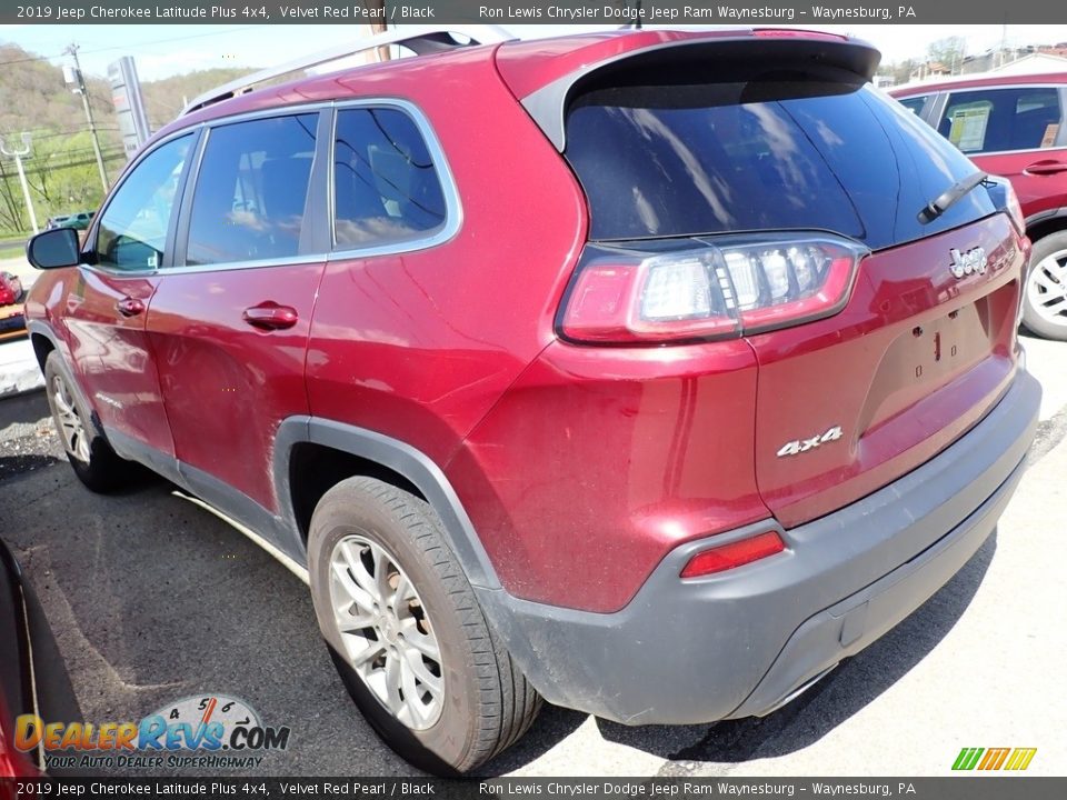 2019 Jeep Cherokee Latitude Plus 4x4 Velvet Red Pearl / Black Photo #2