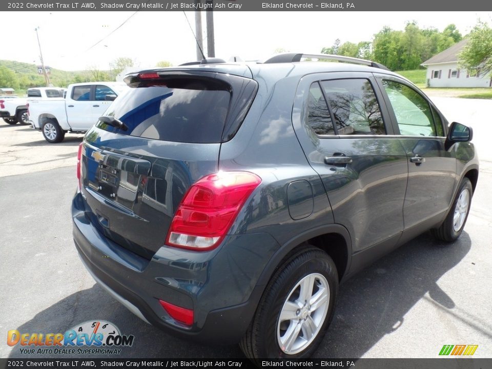 2022 Chevrolet Trax LT AWD Shadow Gray Metallic / Jet Black/Light Ash Gray Photo #6