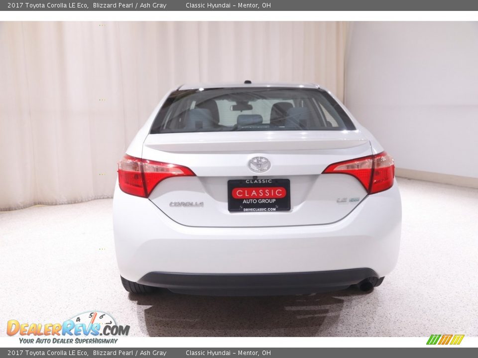 2017 Toyota Corolla LE Eco Blizzard Pearl / Ash Gray Photo #18