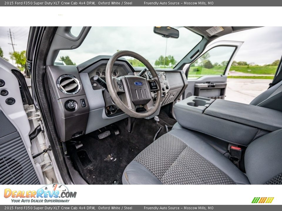 2015 Ford F350 Super Duty XLT Crew Cab 4x4 DRW Oxford White / Steel Photo #11