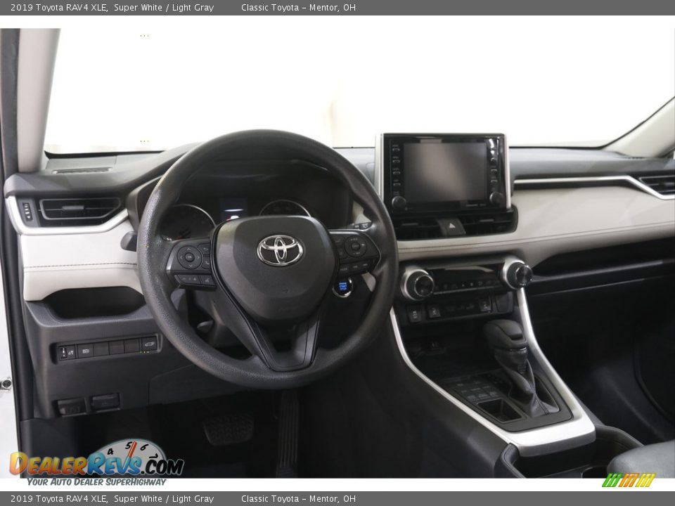 2019 Toyota RAV4 XLE Super White / Light Gray Photo #6