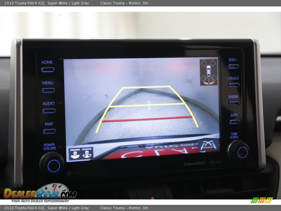 2019 Toyota RAV4 XLE Super White / Light Gray Photo #11