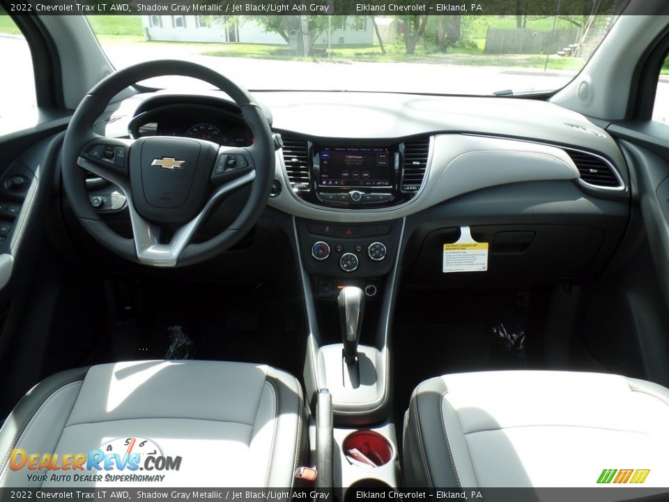 Dashboard of 2022 Chevrolet Trax LT AWD Photo #31