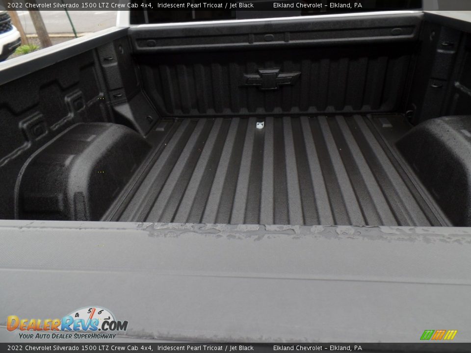 2022 Chevrolet Silverado 1500 LTZ Crew Cab 4x4 Iridescent Pearl Tricoat / Jet Black Photo #15