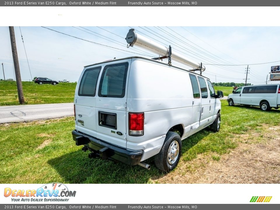 2013 Ford E Series Van E250 Cargo Oxford White / Medium Flint Photo #4