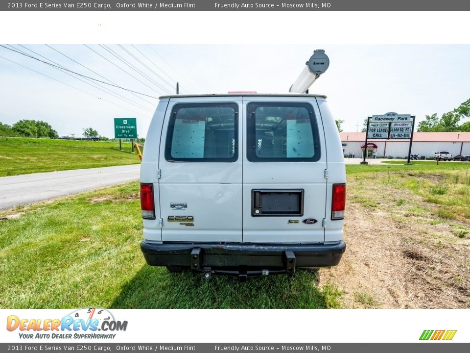 2013 Ford E Series Van E250 Cargo Oxford White / Medium Flint Photo #5