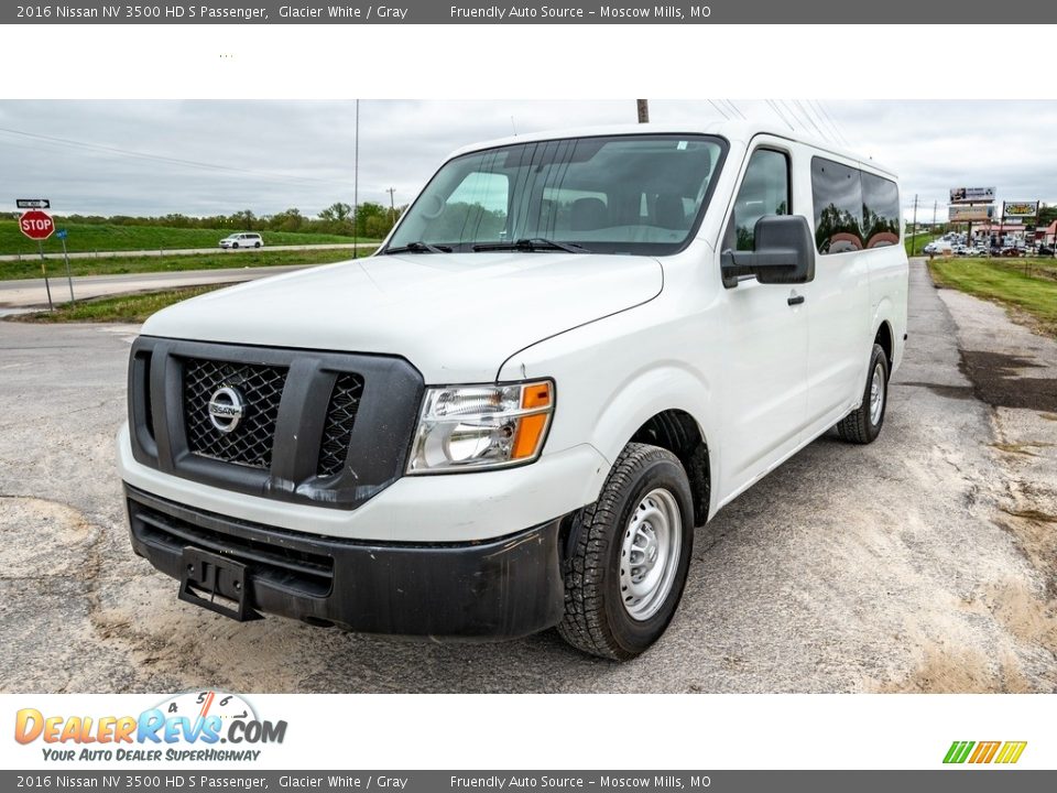 2016 Nissan NV 3500 HD S Passenger Glacier White / Gray Photo #8