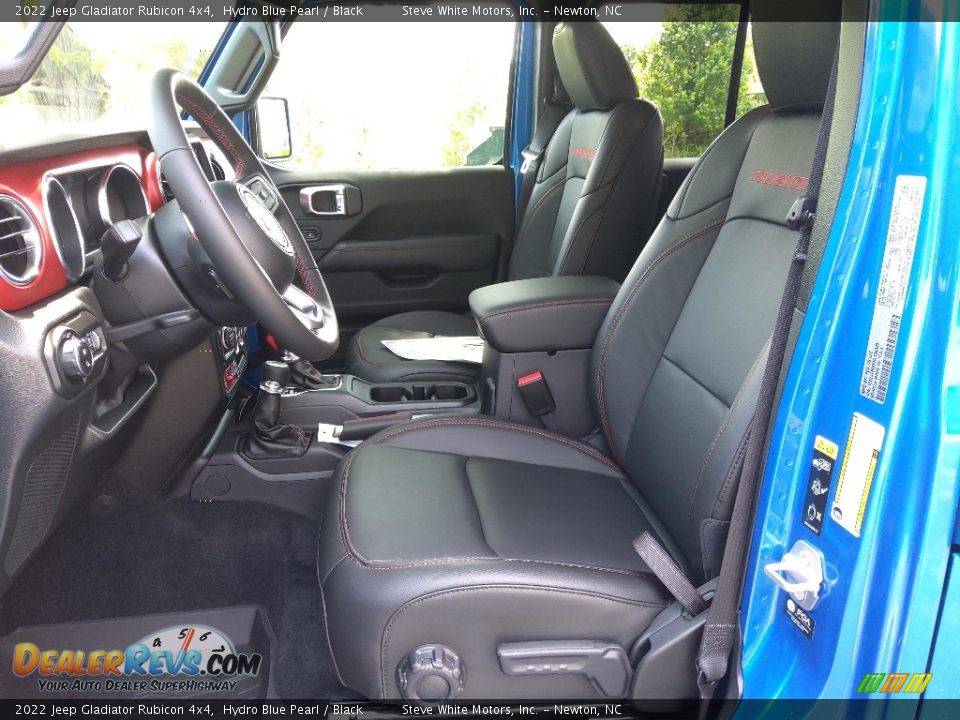 Front Seat of 2022 Jeep Gladiator Rubicon 4x4 Photo #11