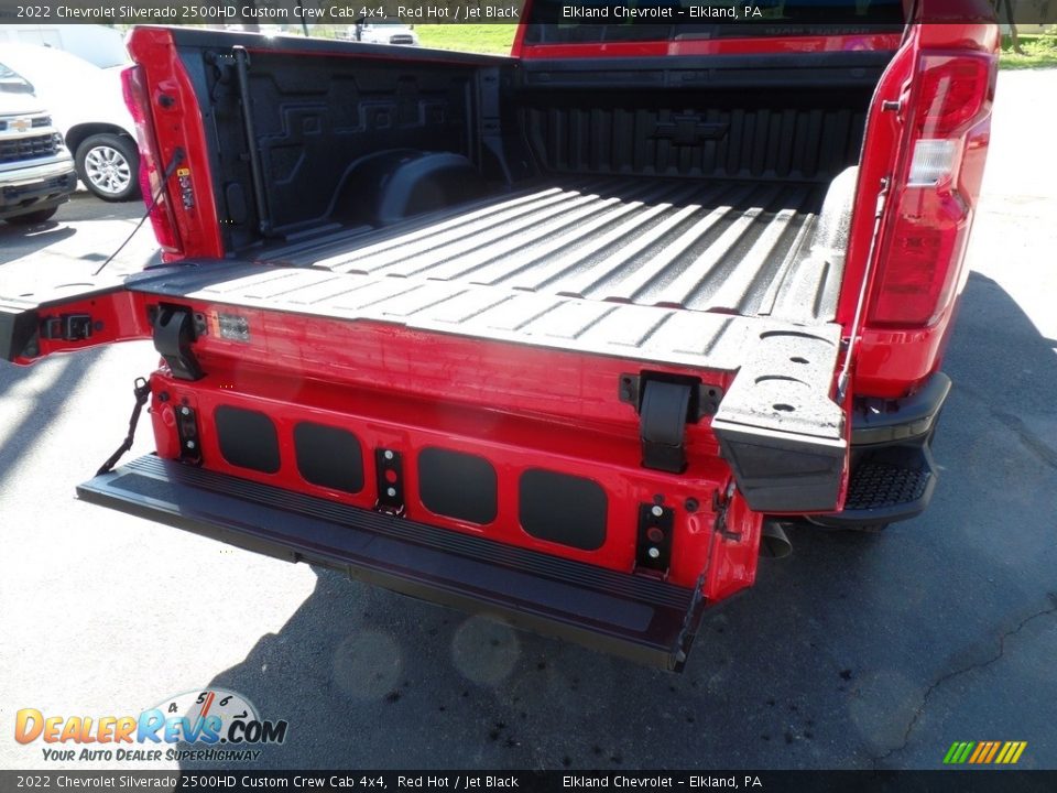 2022 Chevrolet Silverado 2500HD Custom Crew Cab 4x4 Red Hot / Jet Black Photo #17