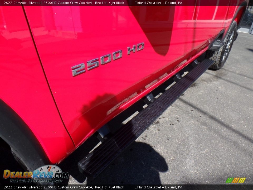 2022 Chevrolet Silverado 2500HD Custom Crew Cab 4x4 Red Hot / Jet Black Photo #18
