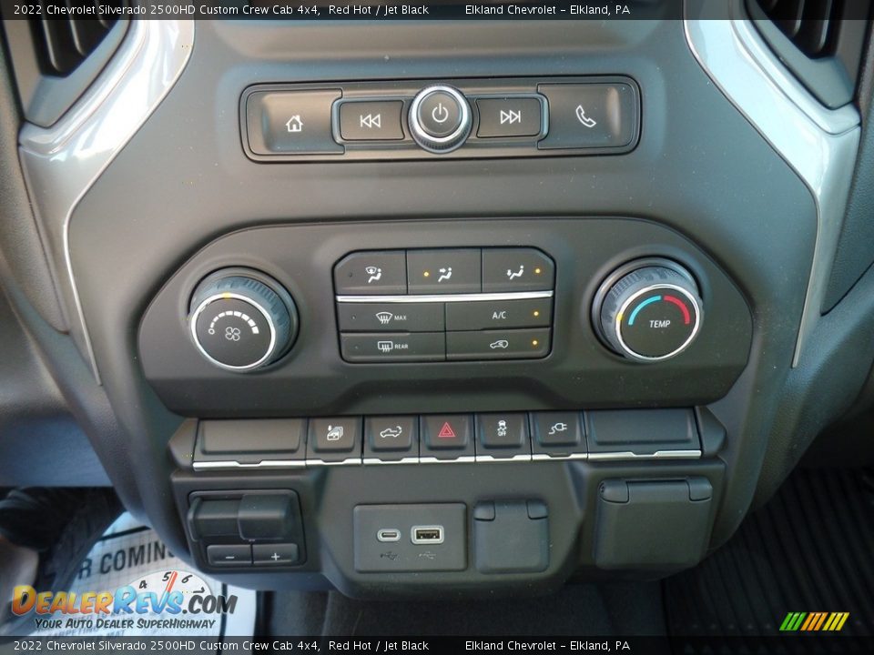 Controls of 2022 Chevrolet Silverado 2500HD Custom Crew Cab 4x4 Photo #36