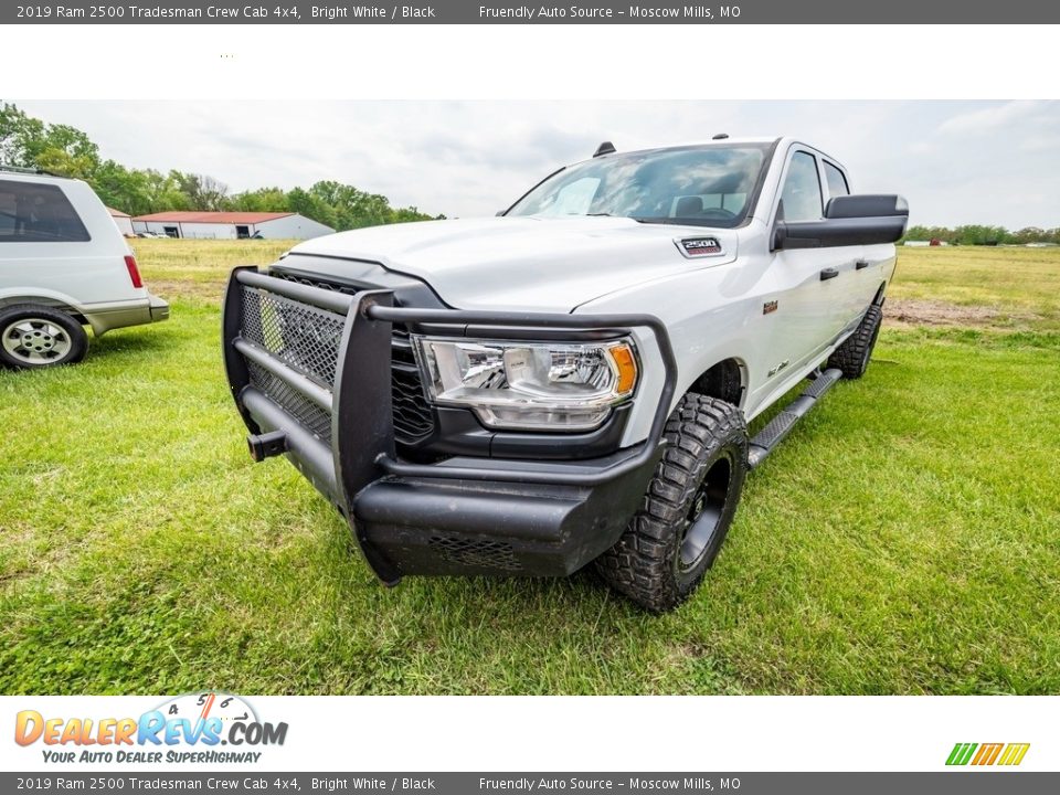 2019 Ram 2500 Tradesman Crew Cab 4x4 Bright White / Black Photo #8