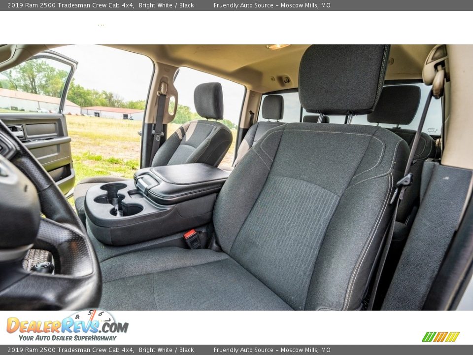 2019 Ram 2500 Tradesman Crew Cab 4x4 Bright White / Black Photo #17