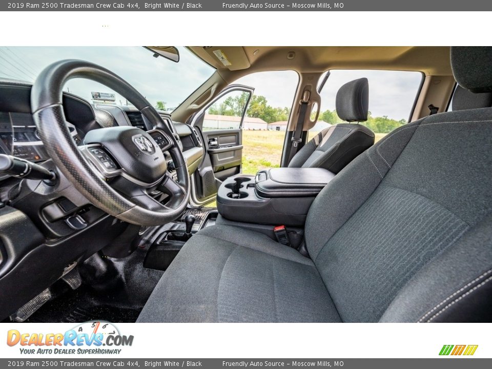 2019 Ram 2500 Tradesman Crew Cab 4x4 Bright White / Black Photo #18