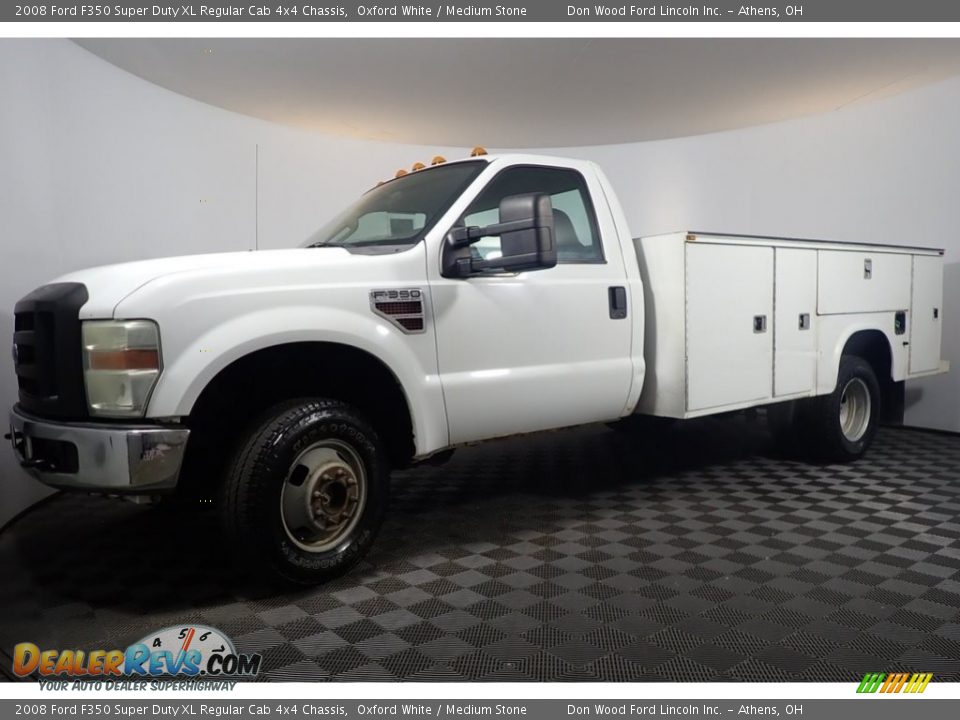 2008 Ford F350 Super Duty XL Regular Cab 4x4 Chassis Oxford White / Medium Stone Photo #8