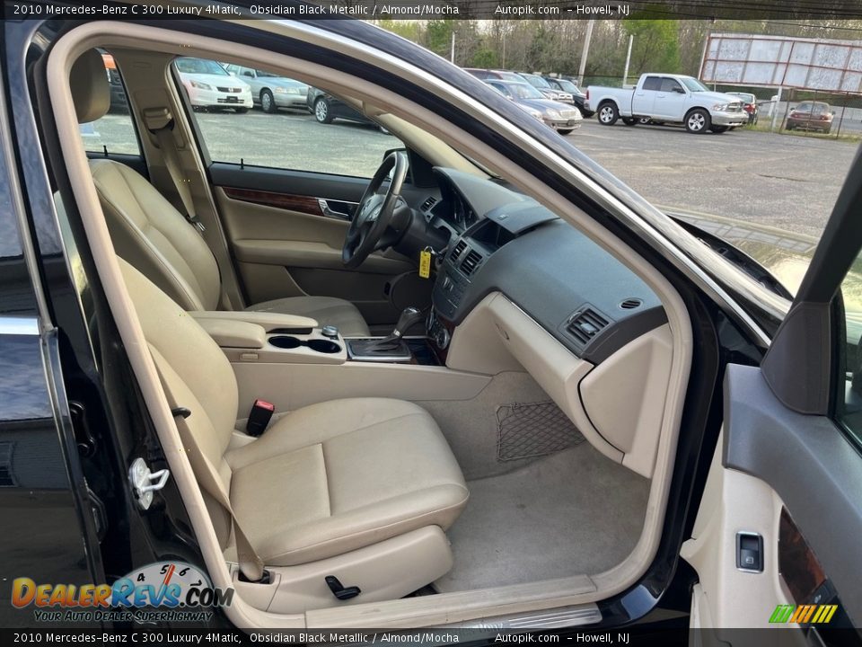 2010 Mercedes-Benz C 300 Luxury 4Matic Obsidian Black Metallic / Almond/Mocha Photo #17