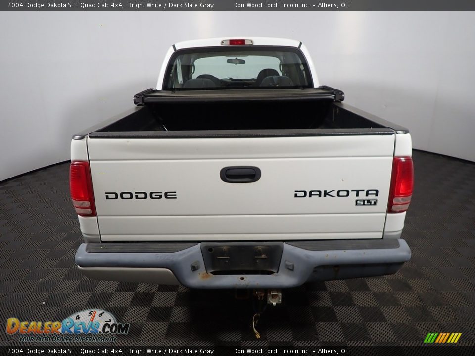 2004 Dodge Dakota SLT Quad Cab 4x4 Bright White / Dark Slate Gray Photo #10