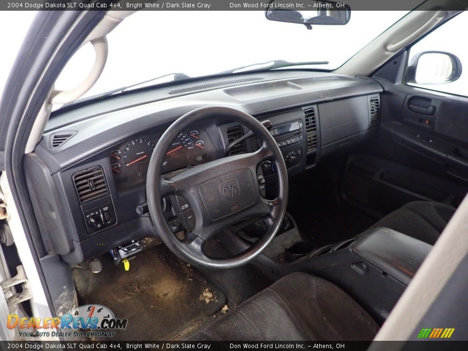 2004 Dodge Dakota SLT Quad Cab 4x4 Bright White / Dark Slate Gray Photo #13