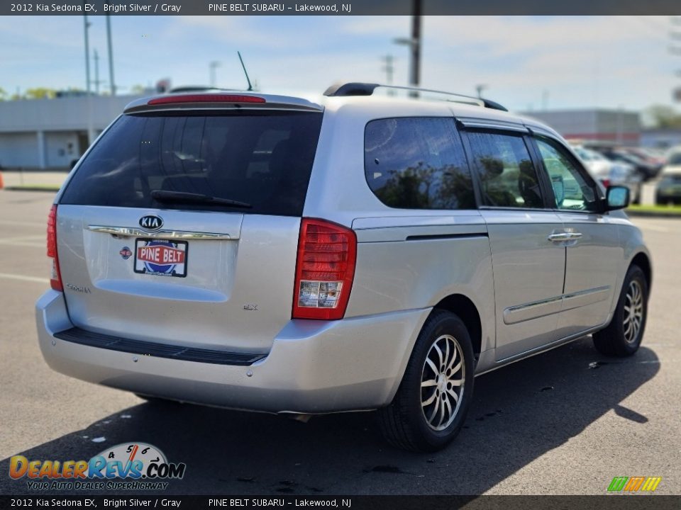 2012 Kia Sedona EX Bright Silver / Gray Photo #16