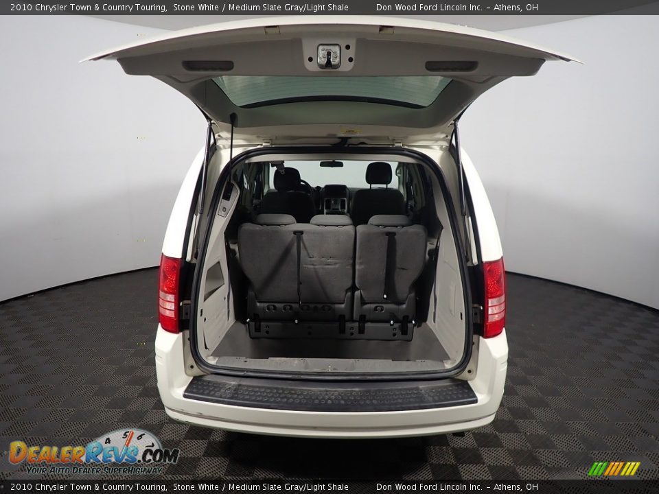 2010 Chrysler Town & Country Touring Stone White / Medium Slate Gray/Light Shale Photo #11