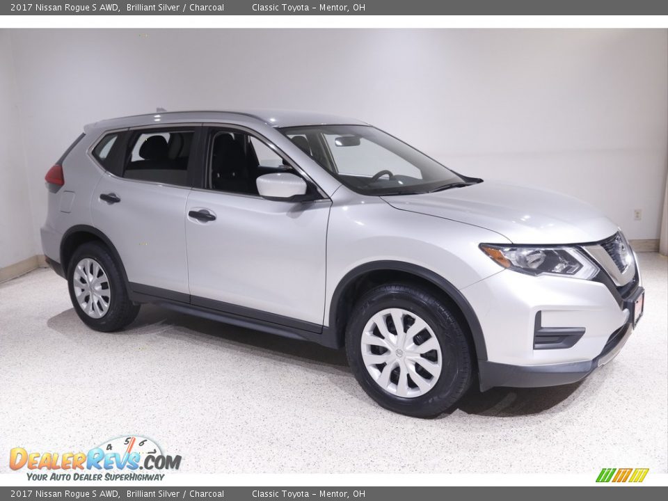 2017 Nissan Rogue S AWD Brilliant Silver / Charcoal Photo #1