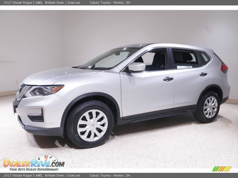 2017 Nissan Rogue S AWD Brilliant Silver / Charcoal Photo #3