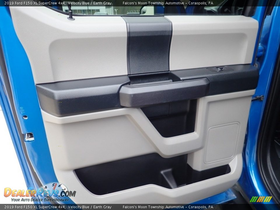 Door Panel of 2019 Ford F150 XL SuperCrew 4x4 Photo #20