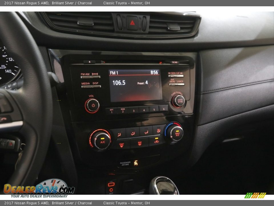 2017 Nissan Rogue S AWD Brilliant Silver / Charcoal Photo #9