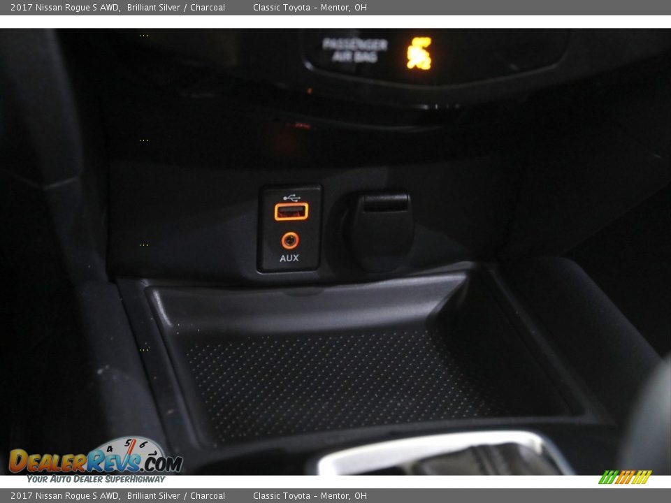 2017 Nissan Rogue S AWD Brilliant Silver / Charcoal Photo #12