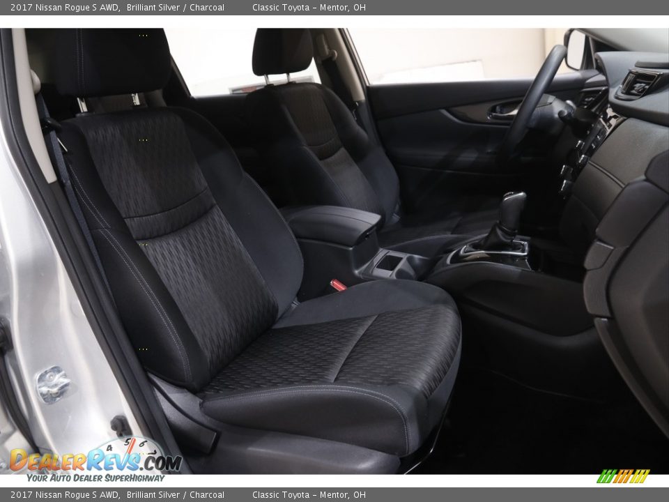 2017 Nissan Rogue S AWD Brilliant Silver / Charcoal Photo #14
