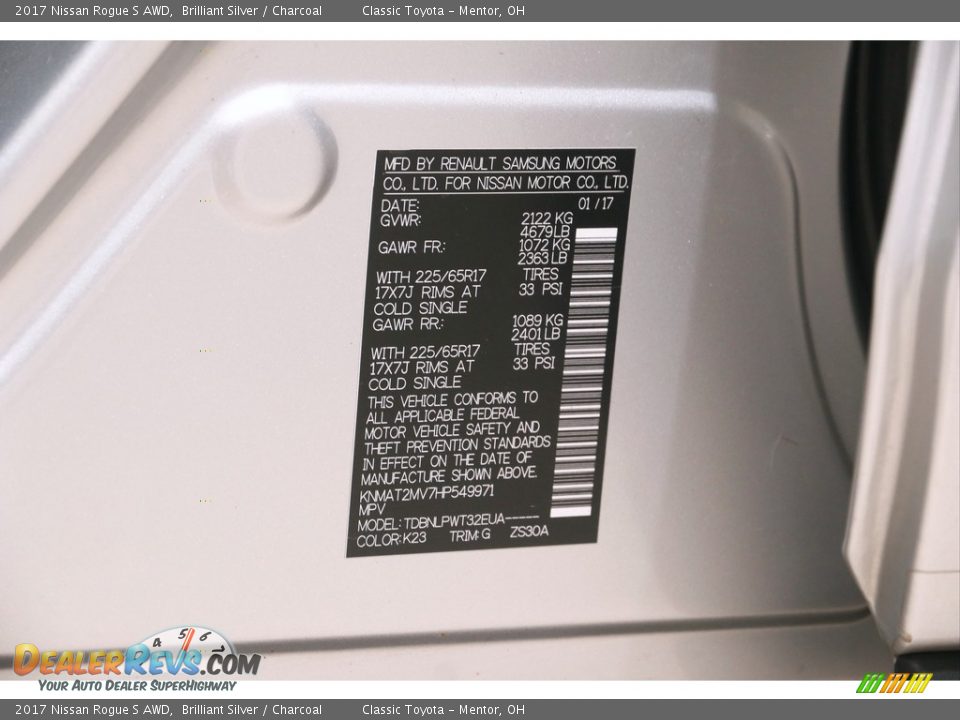 2017 Nissan Rogue S AWD Brilliant Silver / Charcoal Photo #19
