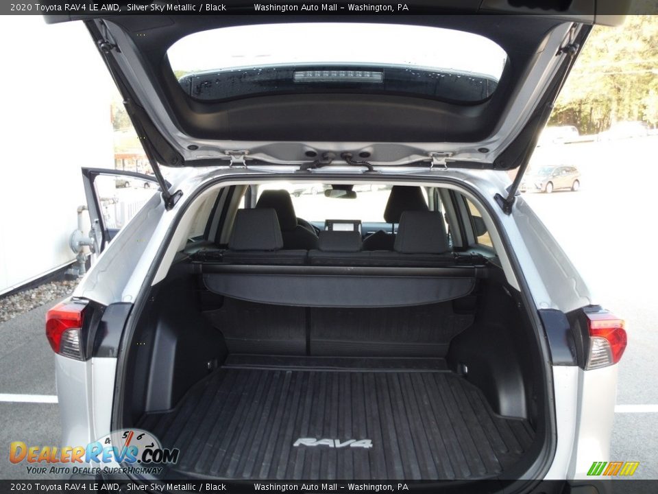 2020 Toyota RAV4 LE AWD Silver Sky Metallic / Black Photo #28
