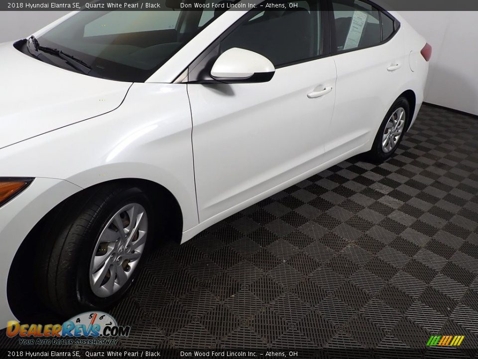 2018 Hyundai Elantra SE Quartz White Pearl / Black Photo #9