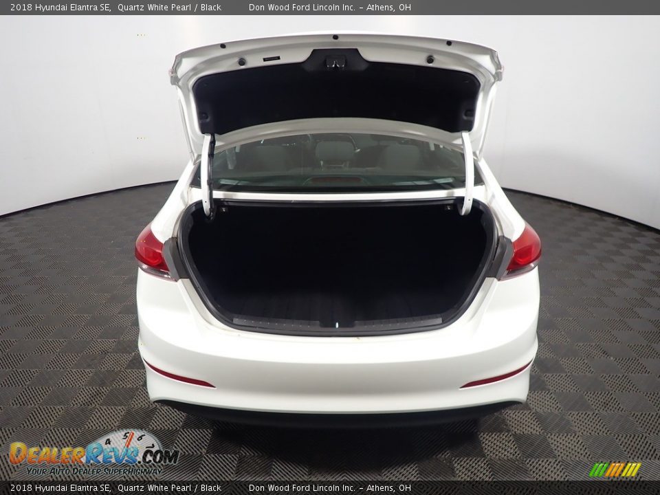 2018 Hyundai Elantra SE Quartz White Pearl / Black Photo #13