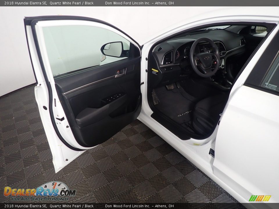 2018 Hyundai Elantra SE Quartz White Pearl / Black Photo #19