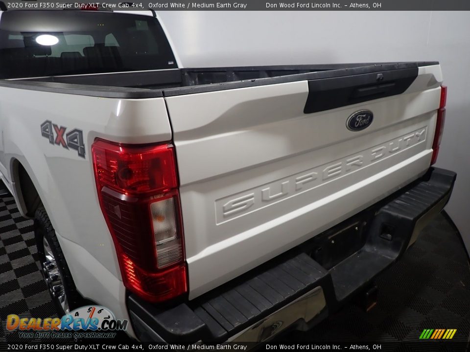 2020 Ford F350 Super Duty XLT Crew Cab 4x4 Oxford White / Medium Earth Gray Photo #12