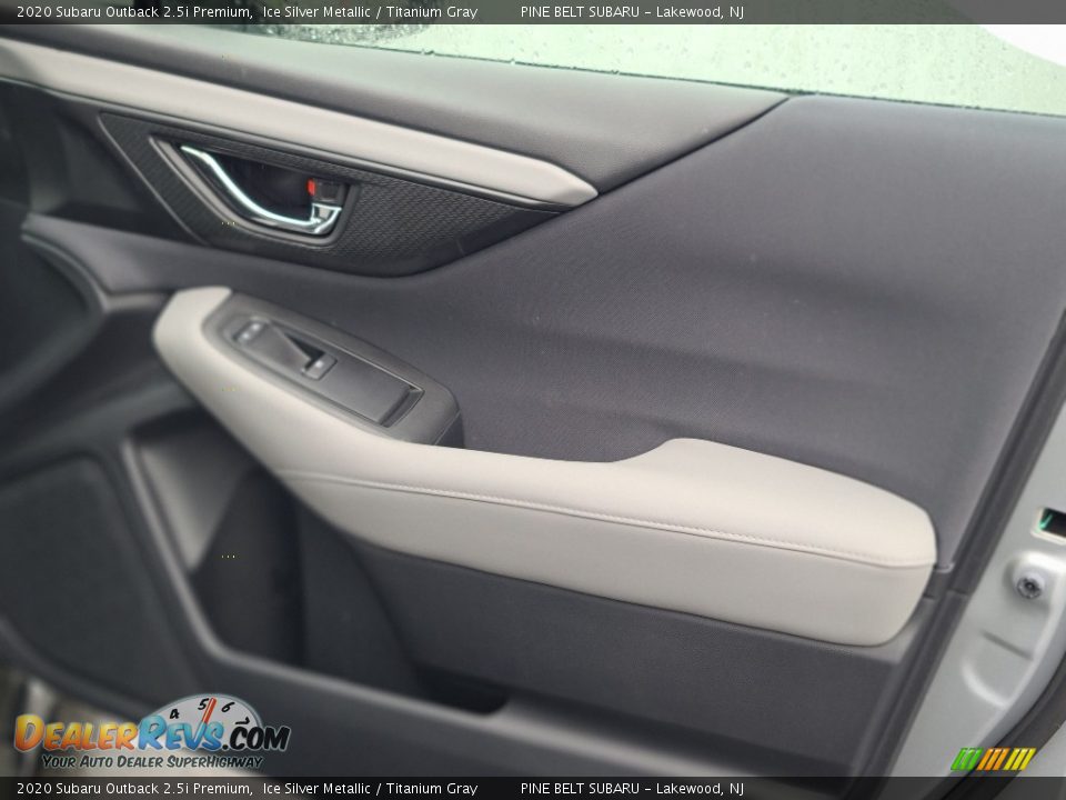 2020 Subaru Outback 2.5i Premium Ice Silver Metallic / Titanium Gray Photo #25