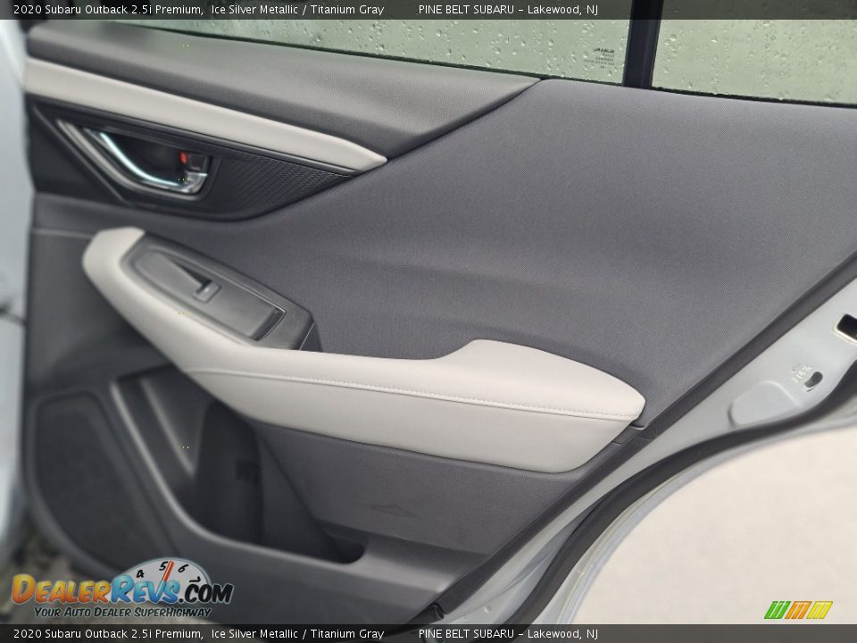2020 Subaru Outback 2.5i Premium Ice Silver Metallic / Titanium Gray Photo #29