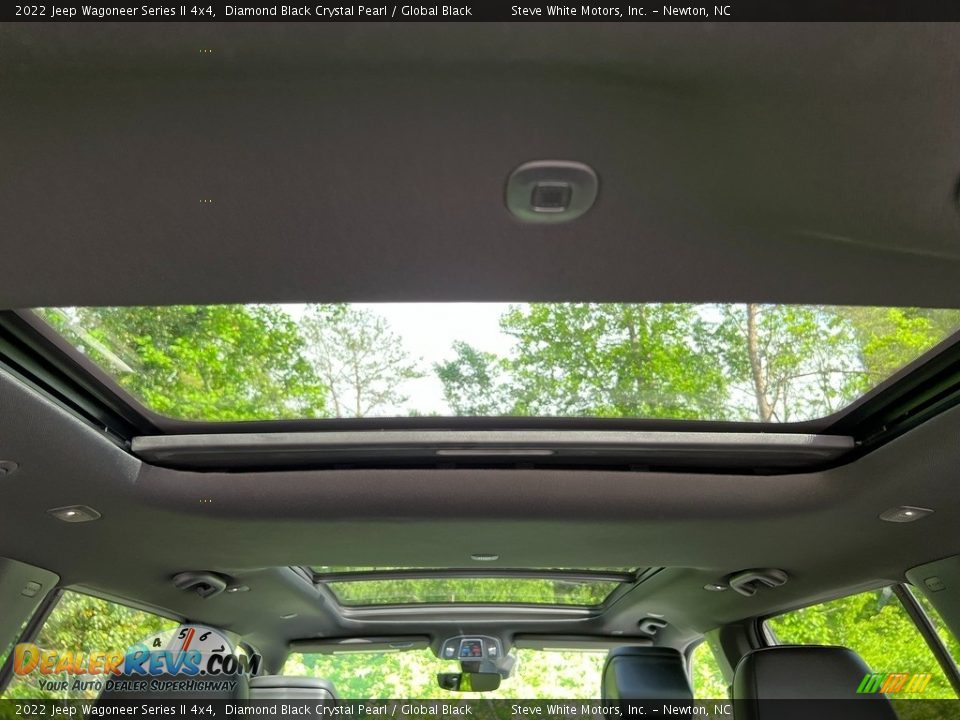 Sunroof of 2022 Jeep Wagoneer Series II 4x4 Photo #19